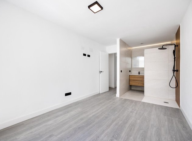 Herverkoop - Villa - Torrevieja - El Limonar
