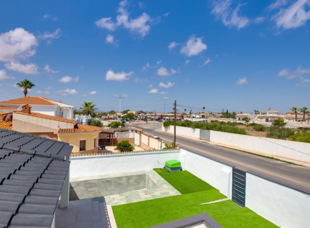Herverkoop - Villa - Torrevieja - El Limonar