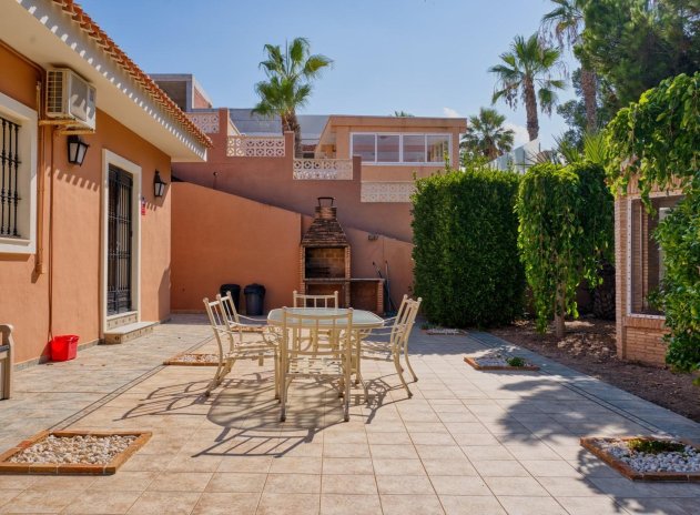 Herverkoop - Villa - Torrevieja - Los Balcones