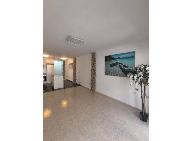 Resale - Apartment / Flat * - Torrevieja * - Playa del Cura *