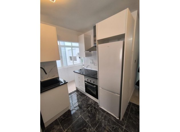 Resale - Apartment / Flat * - Torrevieja * - Playa del Cura *