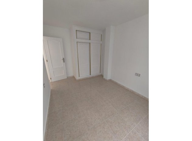 Resale - Apartment / Flat * - Torrevieja * - Playa del Cura *