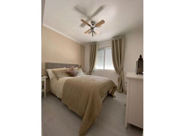 Herverkoop - Finca / Plattelands Woning - Albatera - Pueblo 11