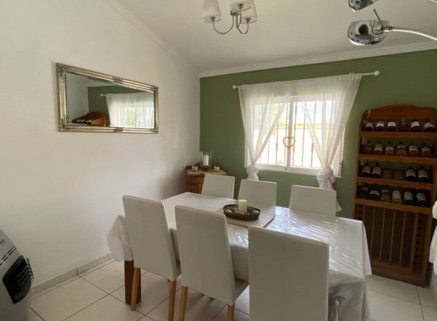 Herverkoop - Finca / Plattelands Woning - Albatera - Pueblo 11