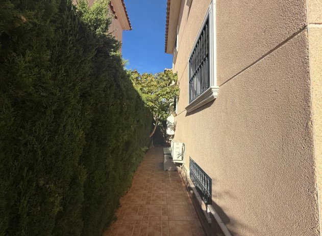 Herverkoop - Villa - Orihuela Costa - La Florida