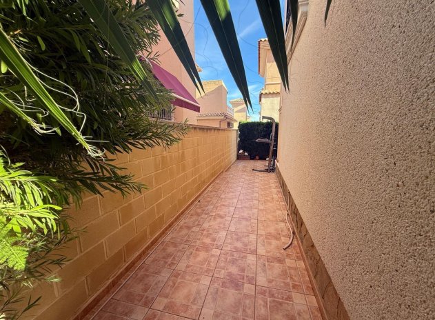 Herverkoop - Villa - Orihuela Costa - La Florida