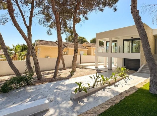 Herverkoop - Villa - Torrevieja - Los Balcones