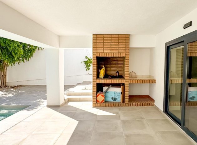 Herverkoop - Villa - Torrevieja - Los Balcones