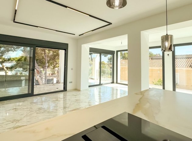Herverkoop - Villa - Torrevieja - Los Balcones