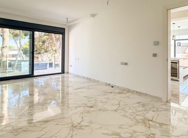 Herverkoop - Villa - Torrevieja - Los Balcones