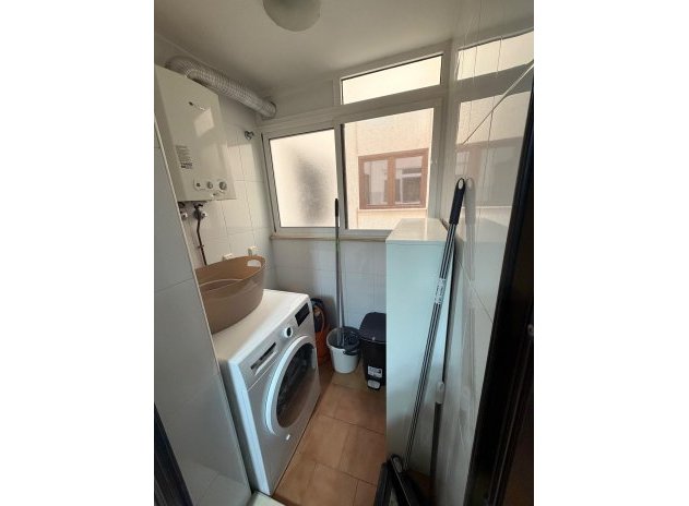 Resale - Apartment / Flat * - Torrevieja *