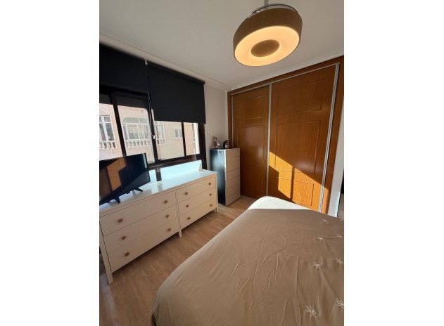 Resale - Apartment / Flat * - Torrevieja *