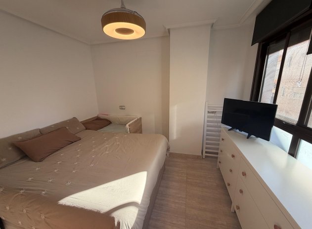 Resale - Apartment / Flat * - Torrevieja *