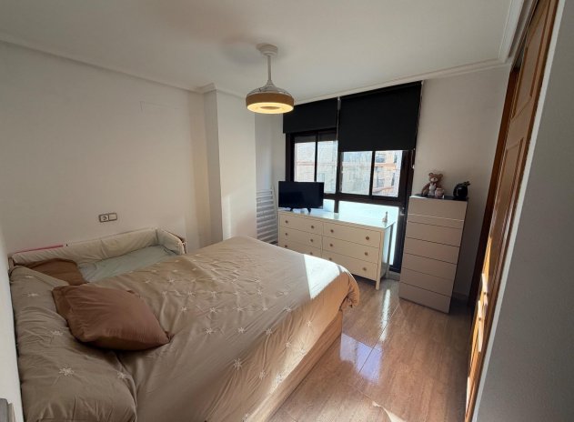Resale - Apartment / Flat * - Torrevieja *