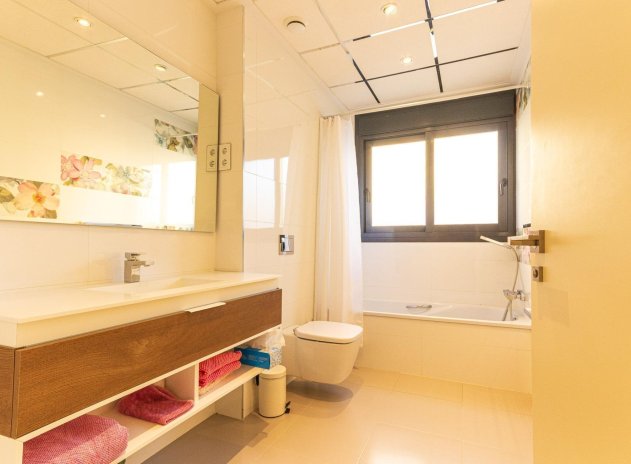 Herverkoop - Villa - Orihuela Costa - Campoamor