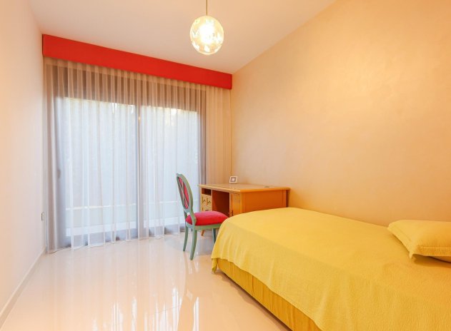 Herverkoop - Villa - Orihuela Costa - Campoamor