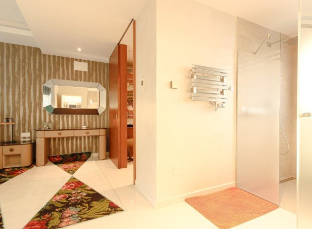 Herverkoop - Villa - Orihuela Costa - Campoamor