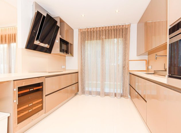 Herverkoop - Villa - Orihuela Costa - Campoamor
