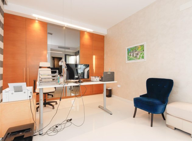Herverkoop - Villa - Orihuela Costa - Campoamor