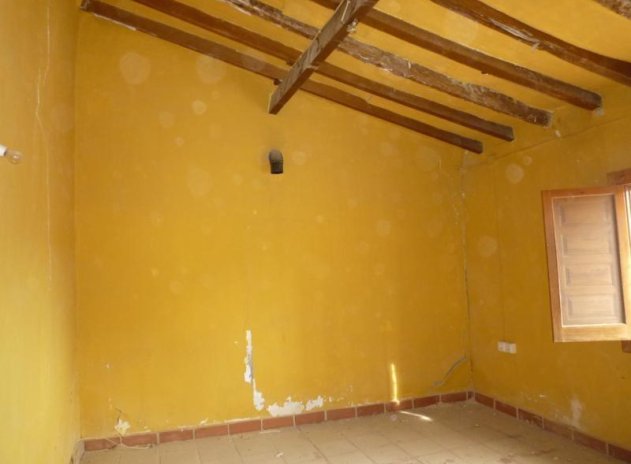 Resale - Finca / Country Property *  - Orihuela * - Desamparados-Hurchillo-Torremendo
