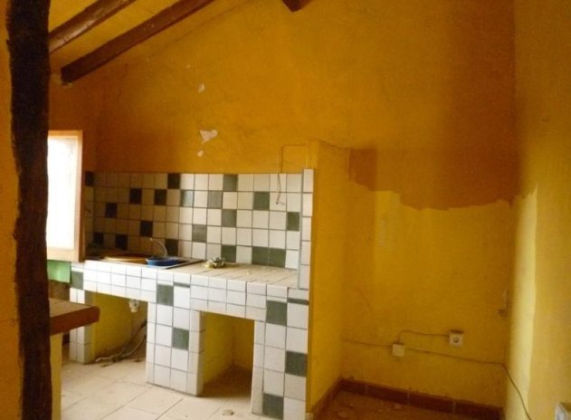 Resale - Finca / Country Property *  - Orihuela * - Desamparados-Hurchillo-Torremendo