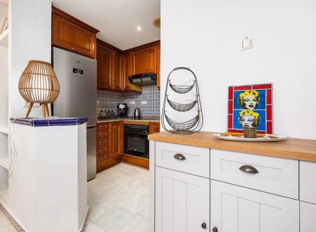 Resale - Apartment / Flat * - Torrevieja * - Torrejón *