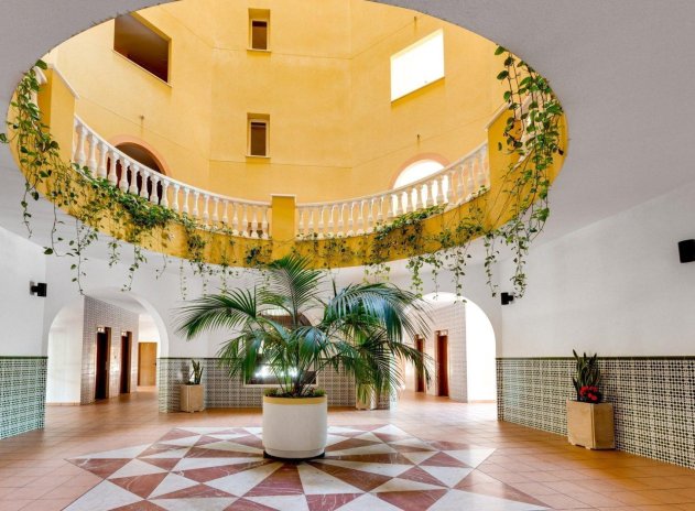 Resale - Apartment / Flat * - Torrevieja * - Torrejón *