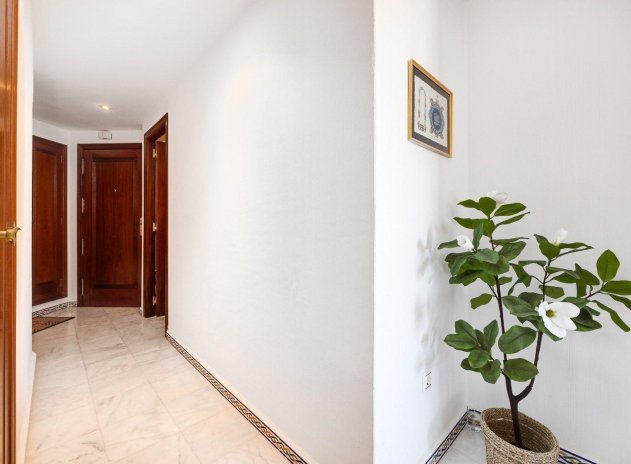 Resale - Apartment / Flat * - Torrevieja * - Torrejón *