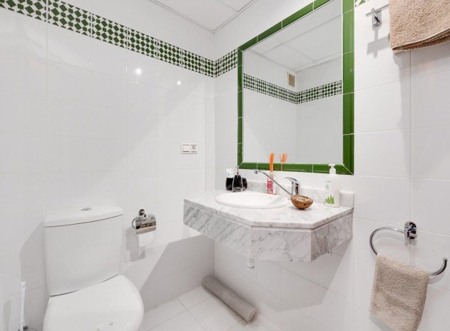 Resale - Apartment / Flat * - Torrevieja * - Torrejón *