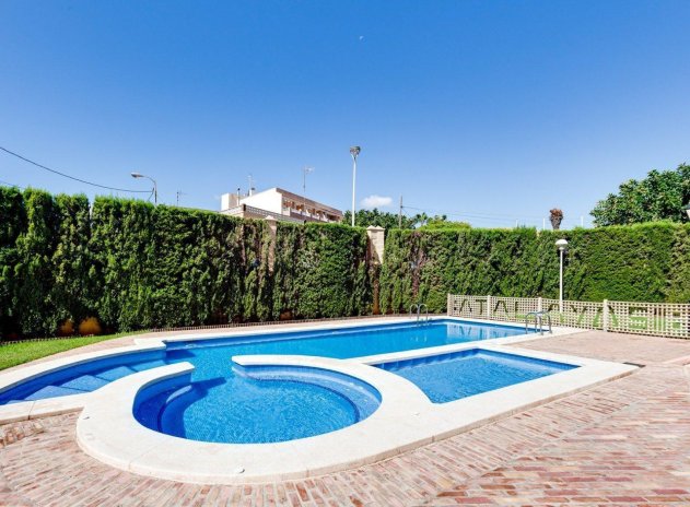 Resale - Apartment / Flat * - Torrevieja * - Torrejón *