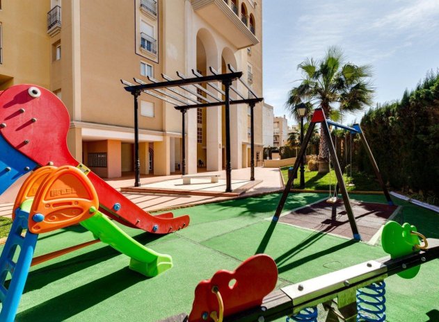 Resale - Apartment / Flat * - Torrevieja * - Torrejón *