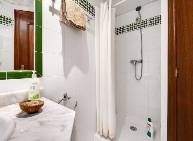 Resale - Apartment / Flat * - Torrevieja * - Torrejón *