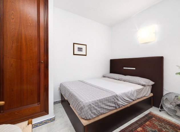 Resale - Apartment / Flat * - Torrevieja * - Torrejón *