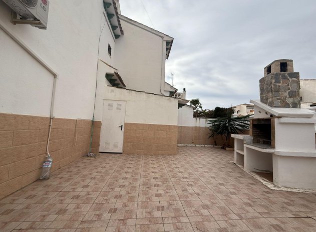 Herverkoop - Villa - Torrevieja - Acequion