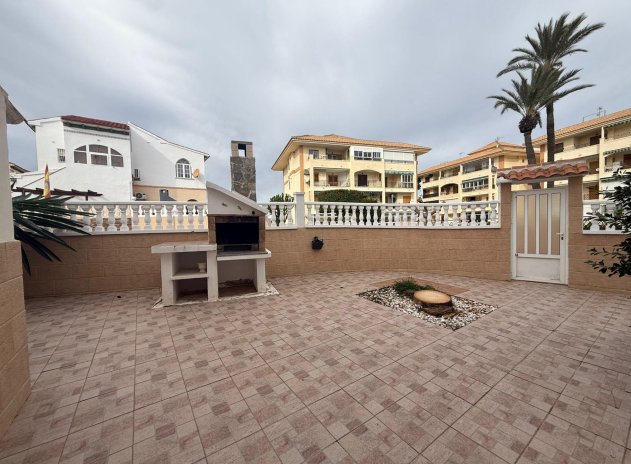Herverkoop - Villa - Torrevieja - Acequion