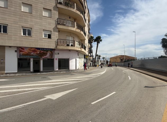 Revente - Commercial - Torrevieja