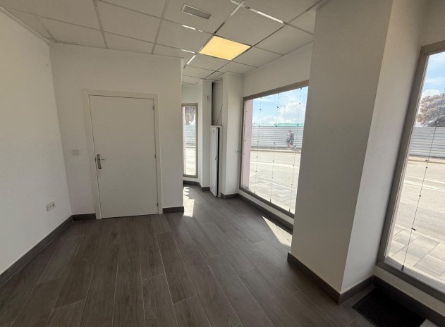 Revente - Commercial - Torrevieja