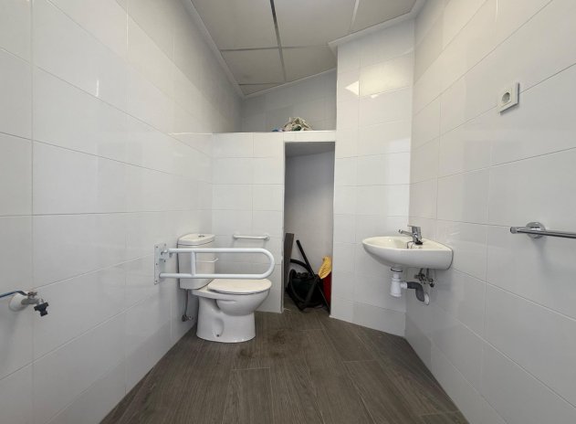 Revente - Commercial - Torrevieja
