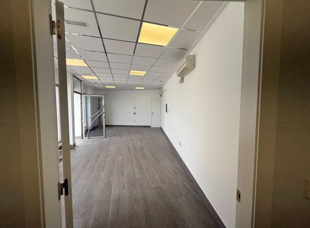 Revente - Commercial - Torrevieja