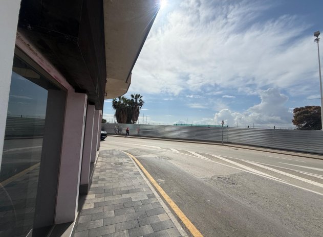Revente - Commercial - Torrevieja