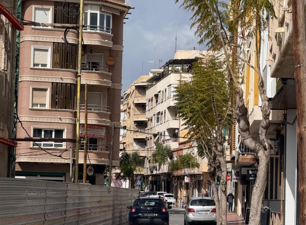 Revente - Commercial - Torrevieja