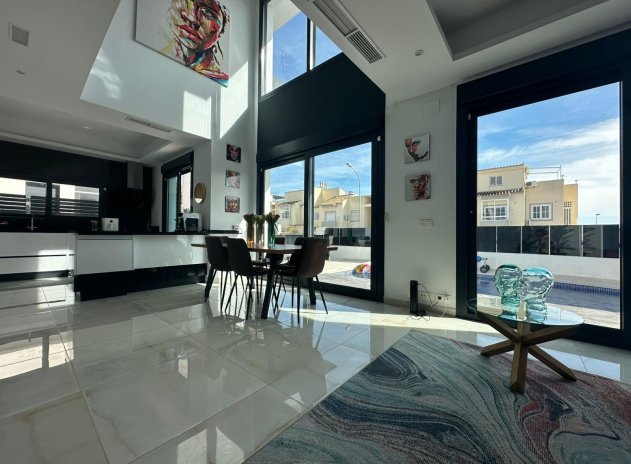 Wiederverkauf - Villa - Torrevieja - Torreblanca