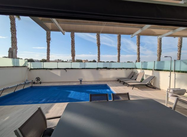 Herverkoop - Villa - Orihuela Costa - Montezenia
