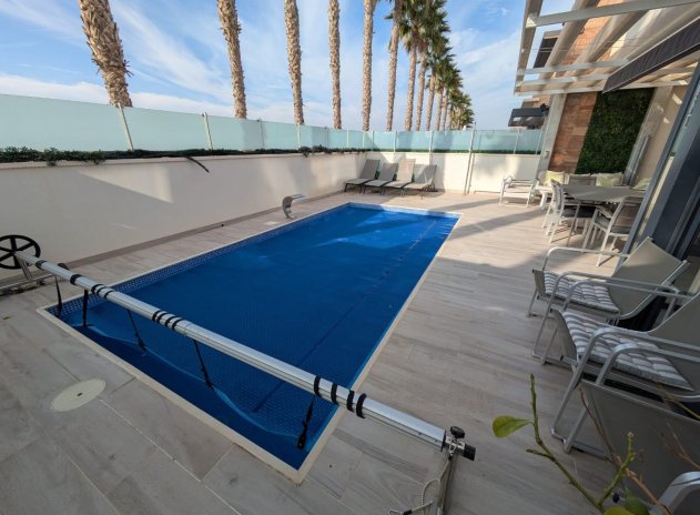 Herverkoop - Villa - Orihuela Costa - Montezenia