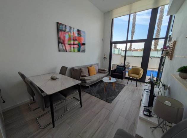 Herverkoop - Villa - Orihuela Costa - Montezenia