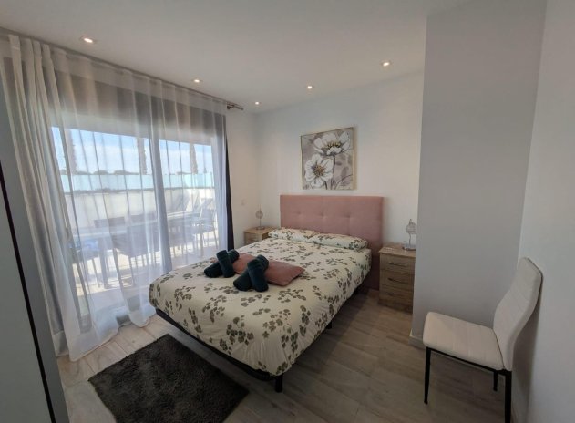 Herverkoop - Villa - Orihuela Costa - Montezenia