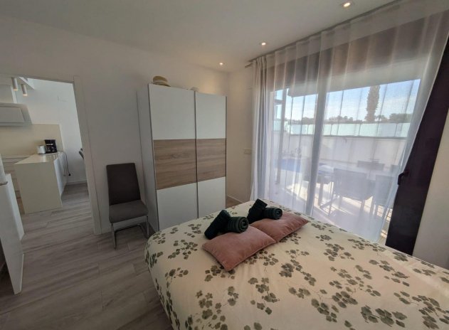 Herverkoop - Villa - Orihuela Costa - Montezenia