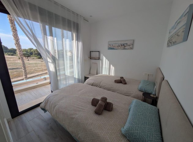 Herverkoop - Villa - Orihuela Costa - Montezenia