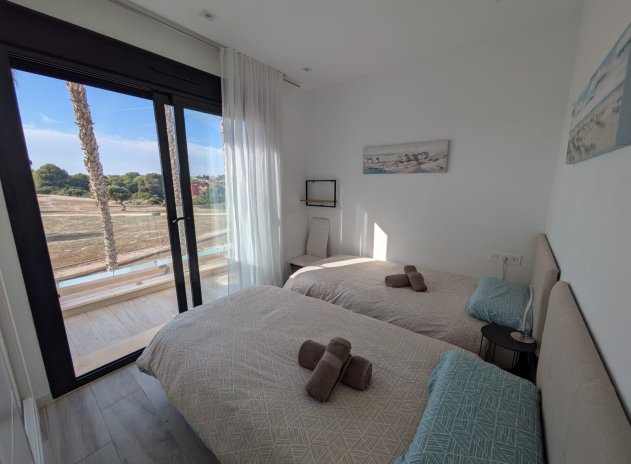 Herverkoop - Villa - Orihuela Costa - Montezenia