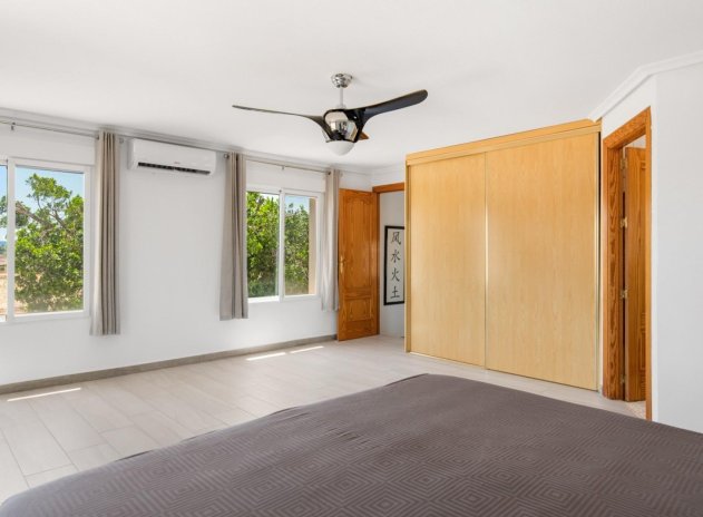 Herverkoop - Finca / Plattelands Woning - Catral - Comunidad valenciana